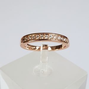 18k Channel Set Band